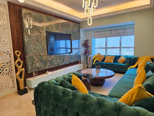 Homeeza Luxury 2BR Apartment Sea Views Dubai Marina, Dubai (foto 2)