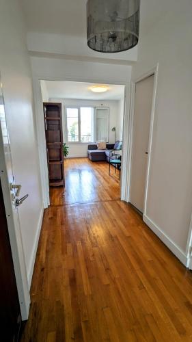 Apt 2 pieces, 2 lits, a 15' Paris centre, 30' Disney in Vincennes