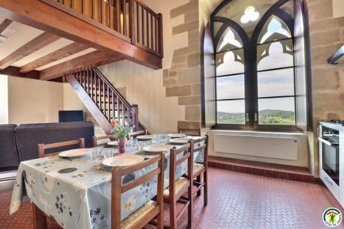 Gite de Bathernay au Donjon in Bathernay