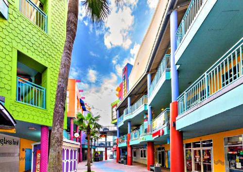 Wyndham Ocean Walk Resort - Vacation in Comfort and luxury - 3 BR Direct Oceanfront