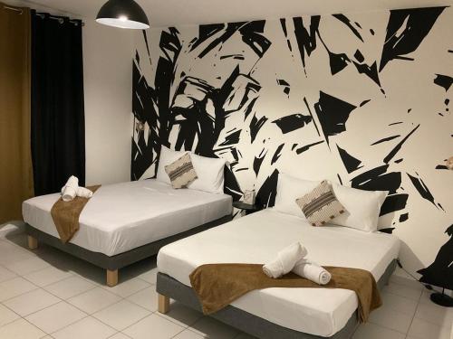 L'atelier Monochrome in Remire-Montjoly