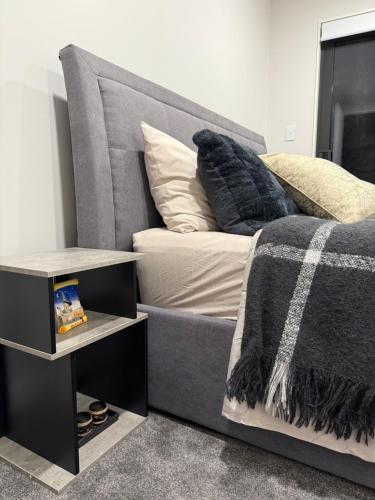 Modern Comfort in Long Bay near Beach & Cafes, Окленд (фото 6)