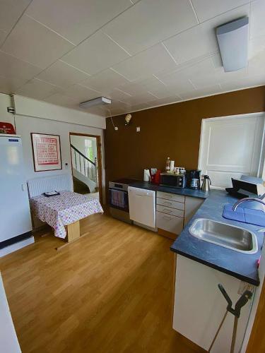 keittiö, Big House Near Beach & Lake in Haderslev