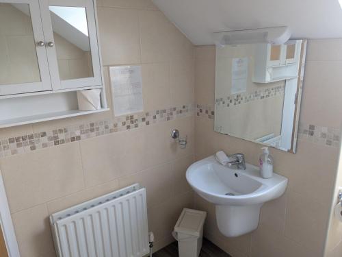 Tollyrose Country House 5