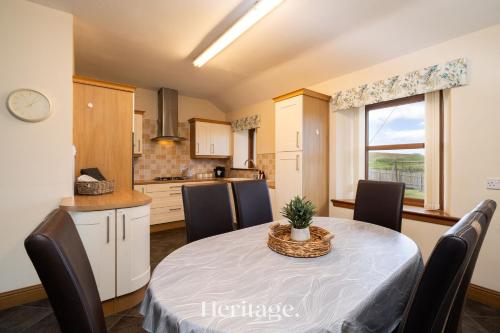 virtuve, Woodside, Get away with Hot Tub, near Fraserburgh in Mintlaw