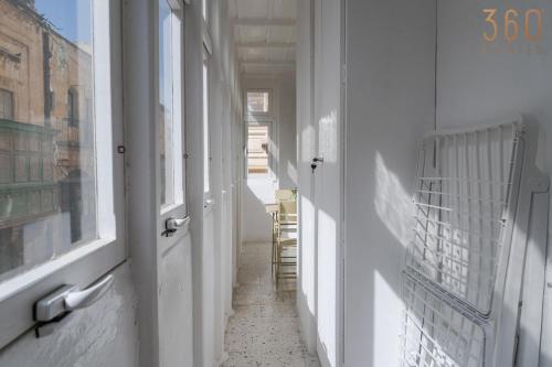Classic designer Valletta 1BR Home with WIFI & AC by 360 Estates, La Valletta (foto 10)