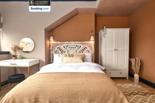 Beautiful 3BDR House By Homebird Property Management Short Lets & Serviced Accommodation Leeds With Free Parking & Free WiFi, Лидс (фото 2)