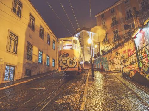 Portas Do Bairro - image 12