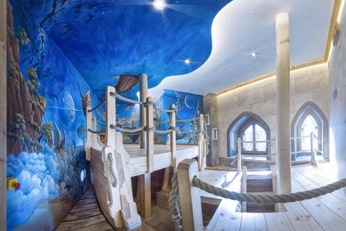 Spa Hotel Podlesi - Walldorf a Pohadkova vesnicka in สวรัตกา
