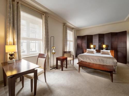 room detail thumbnail 0