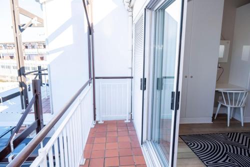 Waterfront - 2BR Oasis with mooring and Lagoon views with direct access to the water, Knysna (zdjęcie 10)