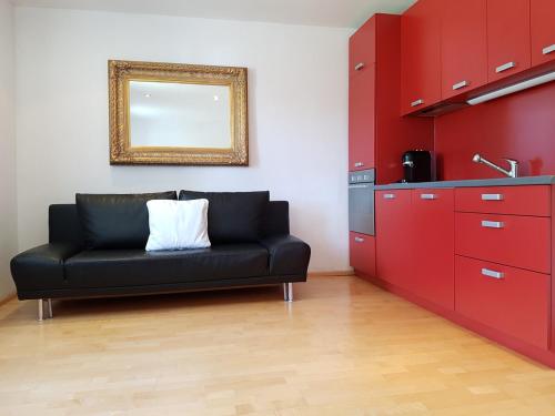 Kitchen, Reschbergerhof Appartements by Geierspichler in Anif
