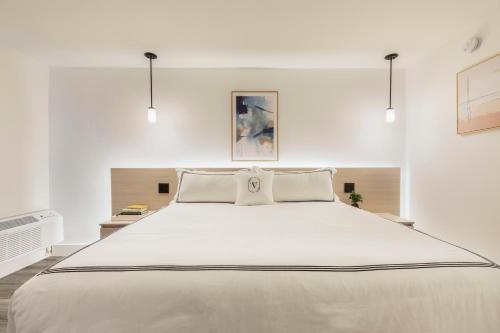 Golden Link Motel - image 2