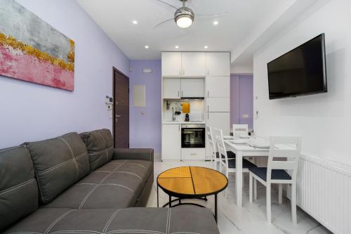 Violetta Apartment - Hellenic Apartments Avlona