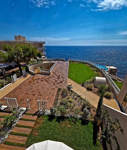 Surrounding environment, Location Cap Neree acces mer direct, piscine et jardin, Le Trayas entre Cannes et Saint-Raphael in Le Trayas Superieur
