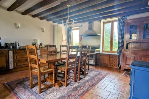 Escapade nature, 2 maisons de charme pour 6 in Moulins-la-Marche