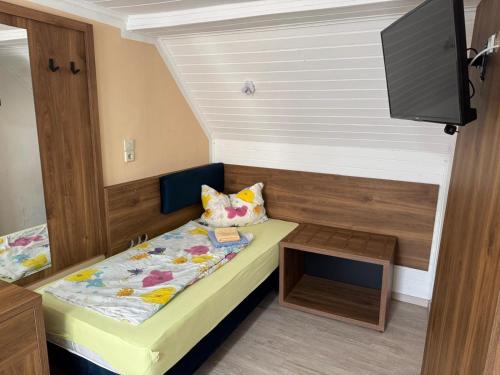 Monteurwohnung Memleben Lützower 12 (Monteurwohnung Memleben Lutzower 12) in Kaiserpfalz