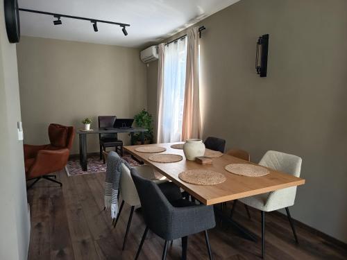 Apartments Vidanovic in Lagadin