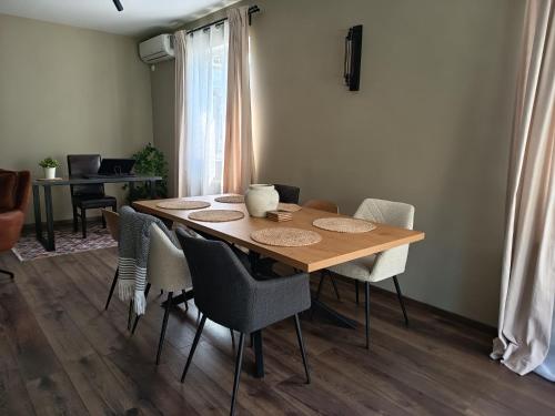 Apartments Vidanovic in Lagadin