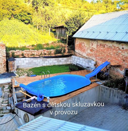 Úszómedence, Pokoje v přízemí RD - terasa, bazén, zahrada (Pokoje v prizemi RD - terasa, bazen, zahrada) in Bukovany