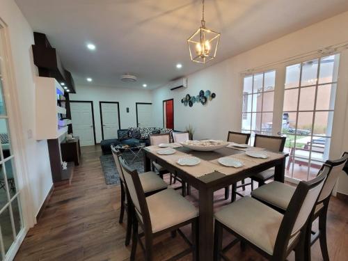 Lakefront Paradise Retreat, Private Pool Vacation Home in Rivas, between Ometepe, Tola and San Juan  in San Jorge