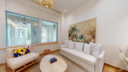 Vacationer Holiday Homes I Calm 1 Bed with Sea View l Peaceful Retreat l Palm Jumeirah, Dubai (photo 2)