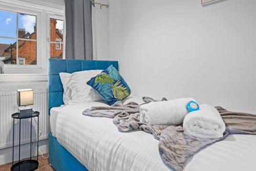 Long term Luxurious 1 bed flat - image 4