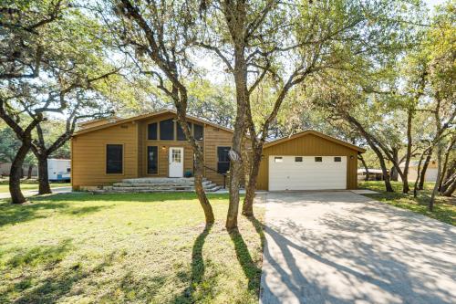 Canyon Lake House with Porch, Views and Private Gazebo in Canyon Lake, USA