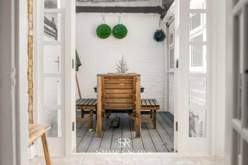 Monthly Stays - Charming 2BR Cottage - Windsor Castle - Free Parking, Windsor (photo 6)