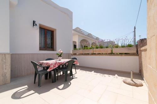 The Green Sea Small House - image 13