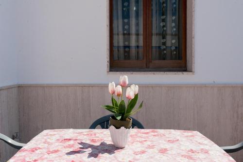 The Green Sea Small House - image 8