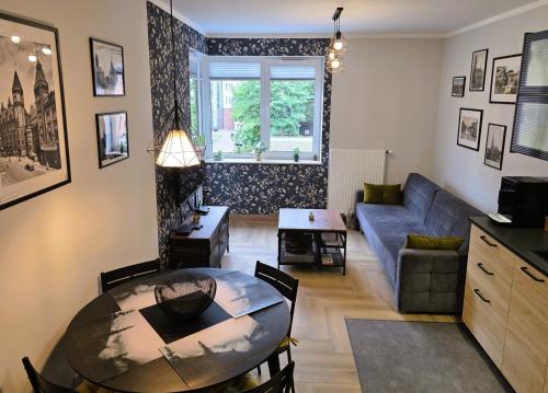 81 degrees - Hot Lodging - Gorąca Kwatera w centrum Gliwic z prywatną sauną, Gliwice