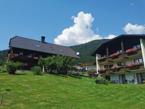 Pension & Ferienwohnung Sonnleiten in Gnesau, Österreich