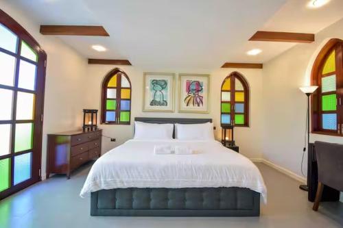 Nelson villa home in Malay