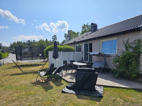 Villa for 10 persons with massage chair, sauna, billiard table and free electric vehicle station for electric cars - Accommodation - Hultsfred