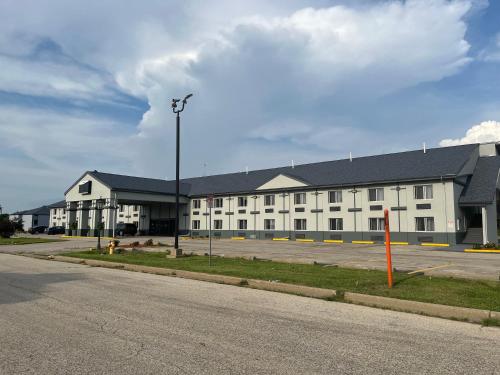 Rodeway Inn Bloomington - Normal West – Bloomington, IL