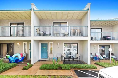 Gulfwinds 33 - coastal townhome - private beach, Destin