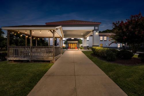 Red Roof PLUS Henderson - Hotel