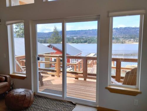 Dockside Cabin - Homer Seaplane Base, Хомер (фото 8)