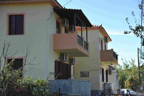ΕΛΕΝΑ gîte à louer Ile de Lesbos