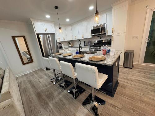 Ideal house close to everything in Fulton Country Airport