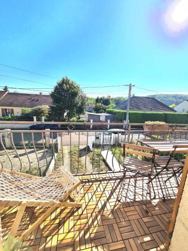 La maison du canal - garage, balcon et jardin in Tonnerre