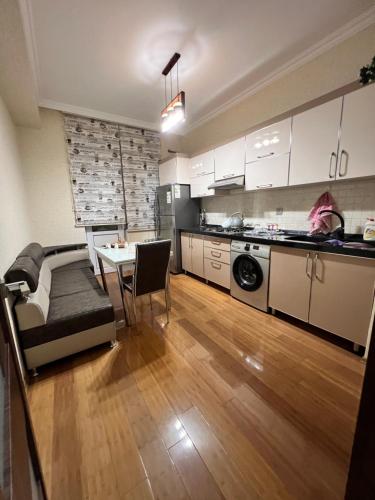 Cocina, Sumqayıt Kristal in Sumgait