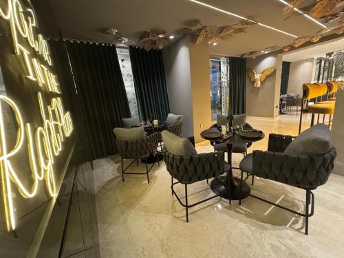 مطعم, Beverly Beach Hotel in جونيه