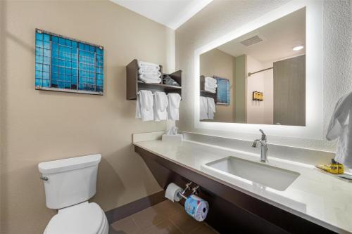 Best Western Plus McPherson - image 12