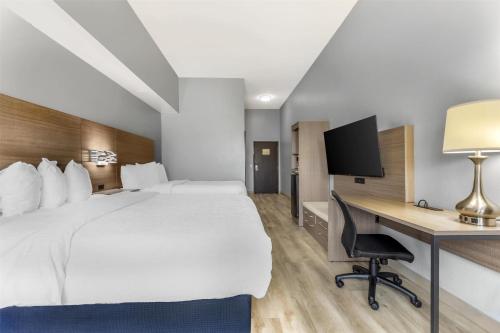 Best Western Plus Fort Worth Forest Hill Inn & Suites - image 12