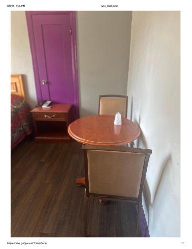 Roxy Hotel near โรงละครกรีก