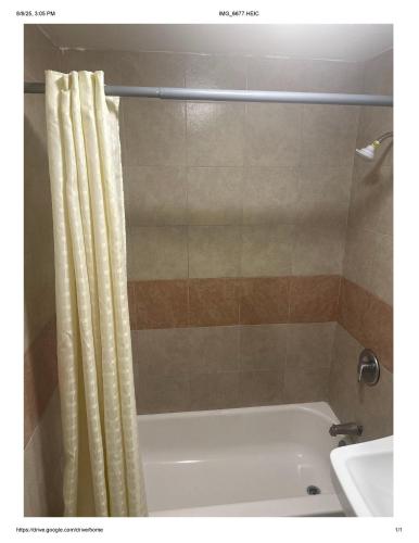 บริการและสิ่งอำนวยความสะดวก, Roxy Hotel near โรงละครกรีก