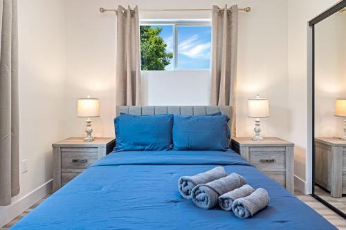 Hollywood Chateau Townhouse, Лос-Анджелес