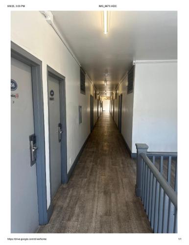 Roxy Hotel near โรงละครกรีก